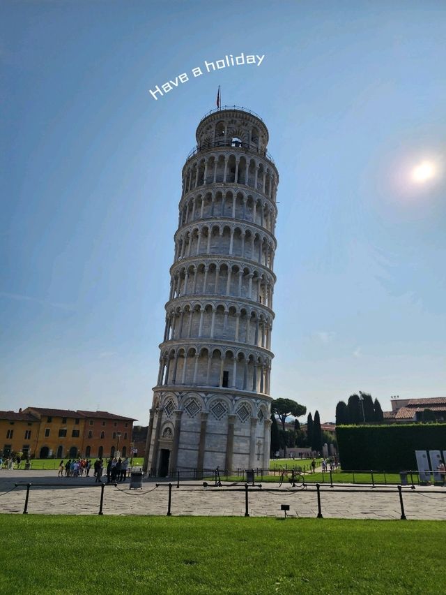The well-kown leaning tower!! 
