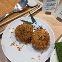 【韓国】サーモン好きの為のサーモンでできた麺が食べれるお店🧡