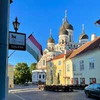 A lovely town that you will fall in love with 🇪🇪 👫😎