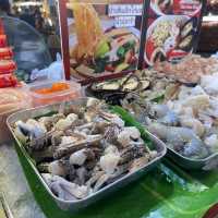 Enjoying street foods in Hatyai 🇹🇭☀️