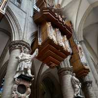 The Timeless Majesty of St. Michael and St. Gudula Cathedral: Brussels’ Gothic Gem