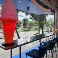 คาเฟ่ตามแนว สีน้ำเงิน สวยงาม