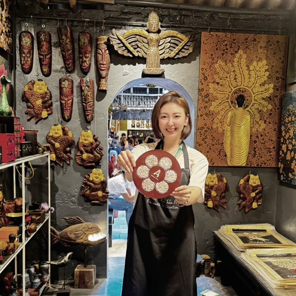 Hanoi Village Lacquerware Handicrafts with Local Folks