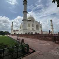 Royalty of Taj Mahal & Fatehpur Sikri