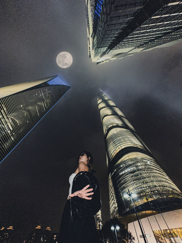 Lujiazui แจกพิกัดเที่ยว ถ่ายรูปยามค่ำคืน