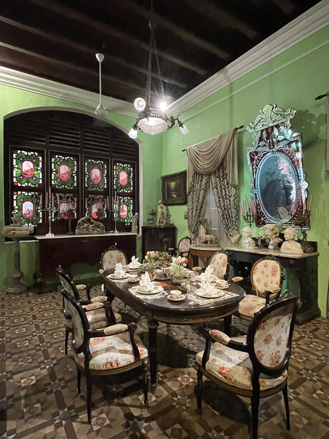 🇲🇾 Pinang Peranakan Mansion for Peranakan's unique cultural heritage.