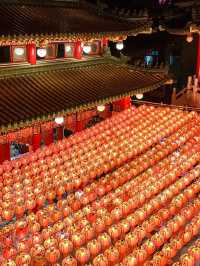 【台湾】無数の提灯が幻想的で美しすぎる台湾南部のお寺