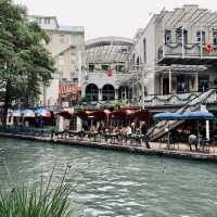 San Antonio River Walk A Sparkling Christmas