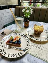 【バンコク】店内もテーブルウェアもおしゃん過ぎるカフェ☕