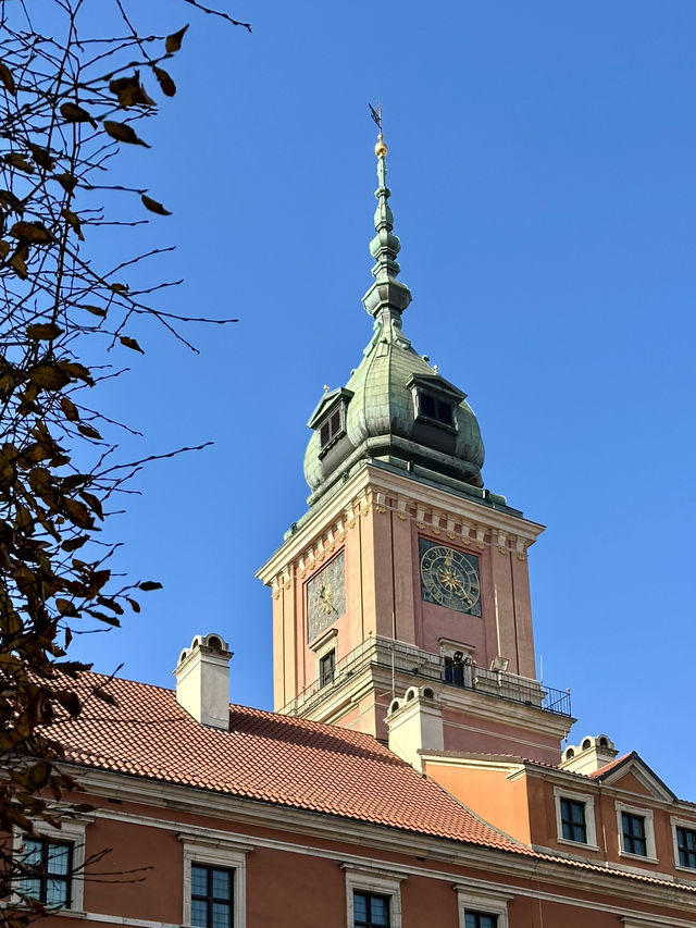 Ever wondered how royals used to live? The answers could be found here…for free!