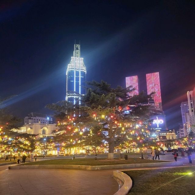 Zhongshan Square จัตุรัสจงซาน