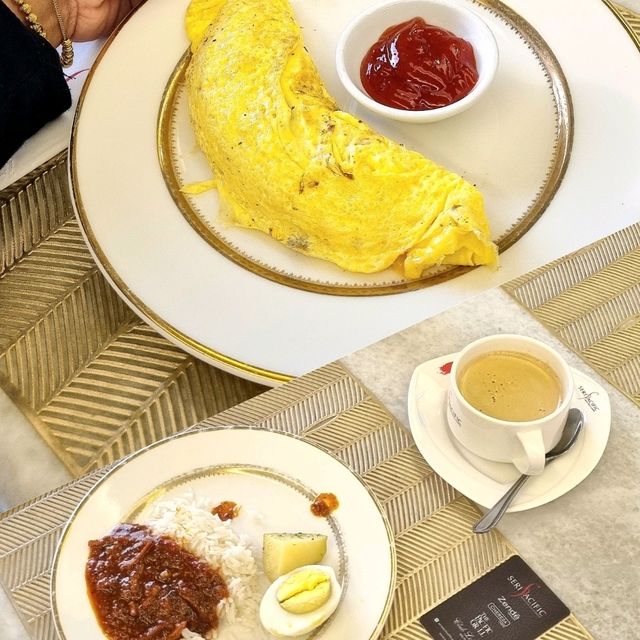 A PREMIUM CLUB LOUNGE RETREAT AT SERI PACIFIC HOTEL, KL