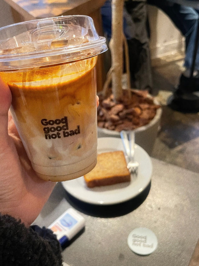 도쿄 시부야 힙스터들의 성지🔥☕️ 카페 “Good good not bad”