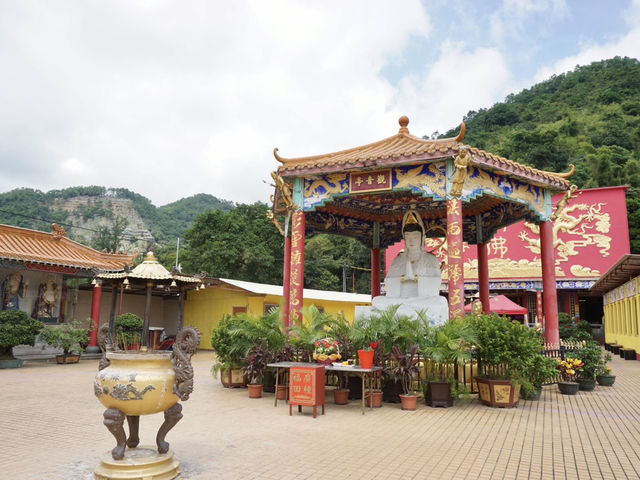 10,000 Buddhas, One Journey: A Peaceful Escape in Sha Tin