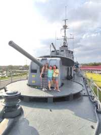 พิพิธภัณฑ์เรือหลวงแม่กลอง 