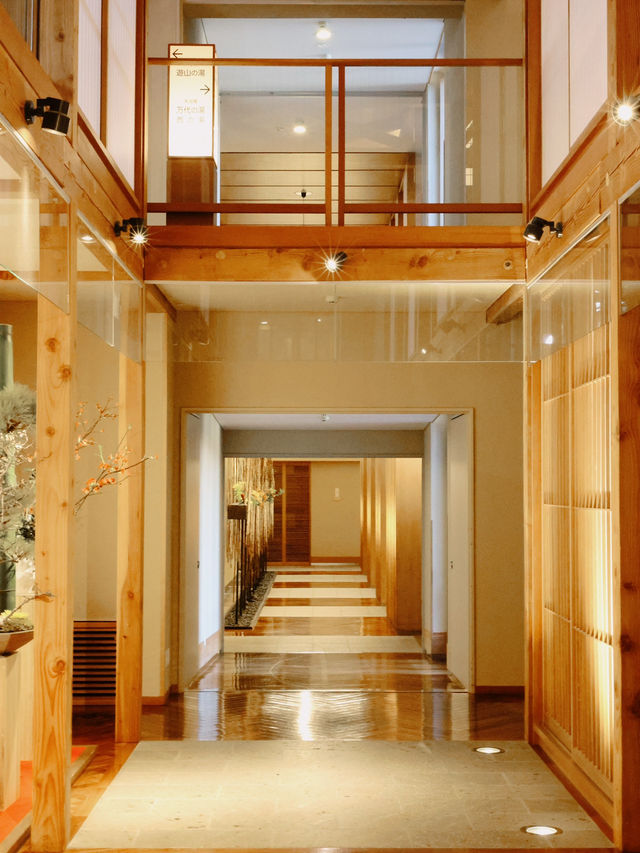 🏨日本草津温泉傳統日式酸性温泉旅館🤎