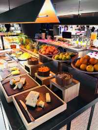 “Rise & Dine: A Luxurious Breakfast Feast at PARKROYAL COLLECTION KL!”