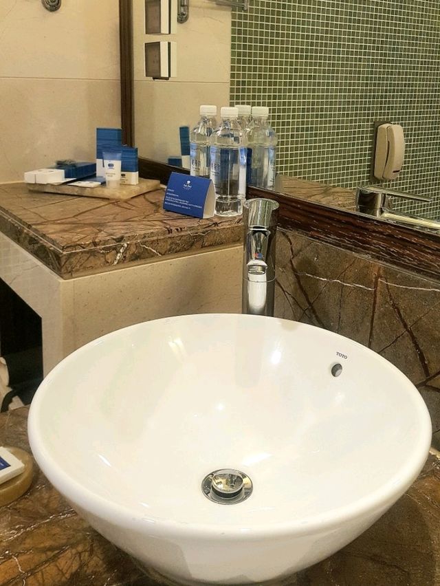 A COMFORTABLE RETREAT IN THE HEART OF BEIJING 
