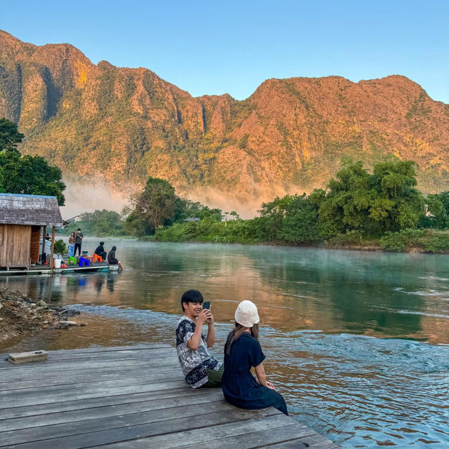 นอนเรือนแพคนละ 450 บาท บรรยากาศชิลสุดๆ 🇱🇦💦