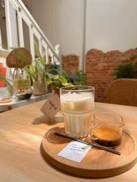 : 페낭 카페 : Pace coffee 노트북 작업하기 좋은 분위기 좋은 카페