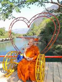 ท่าฝรั่ง ท่าแขก ท่าสปป.ลาว