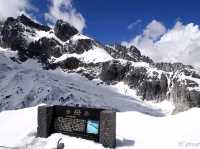 【中国】5000m級の氷河と雪の世界へ、世界遺産「玉龍雪山」