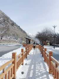 หวงหลง มรดกโลกทางธรรมชาติอุทยานระดับ 5A ที่เฉิงตู 