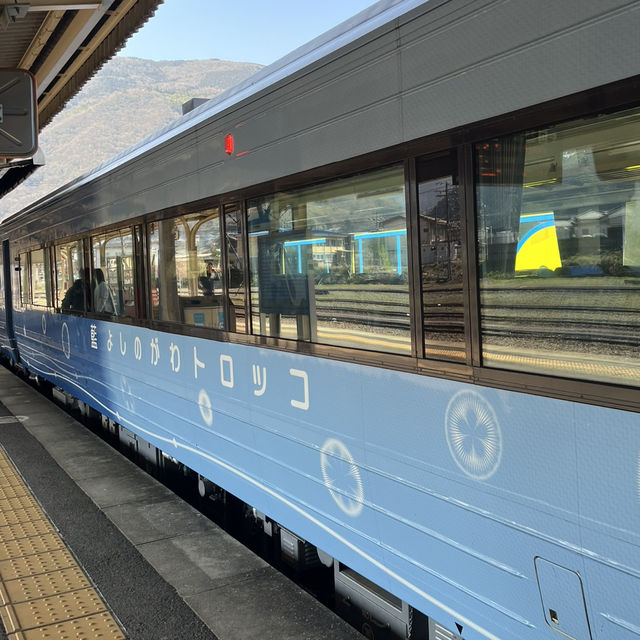 藍よしのがわトロッコ