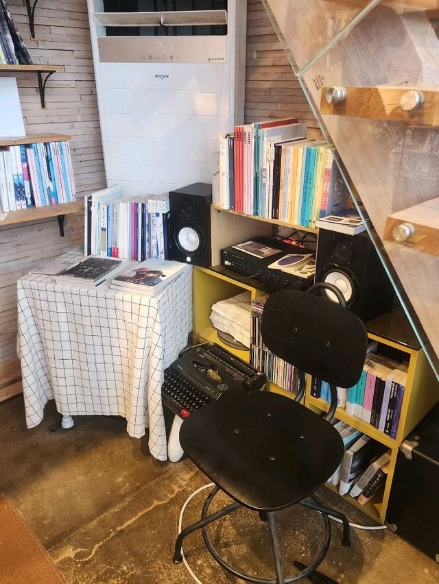 💛공주여행, 제민천 독립서점 투어 필수코스!! "블루프린트북"💛