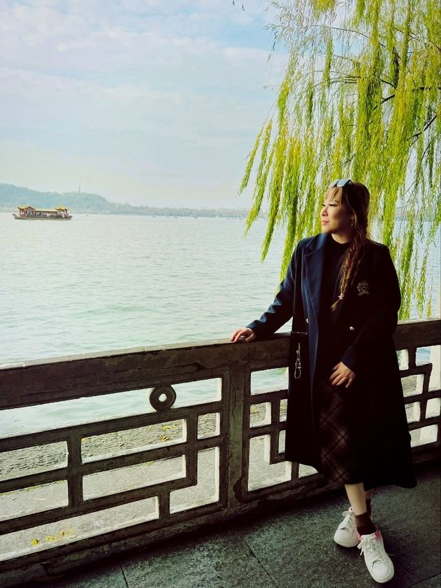 A 4-Hour Journey Around West Lake on foot