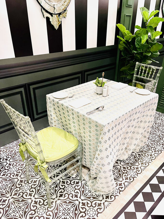 “Curate: A Taste of Elegance, A Touch of Sustainability”