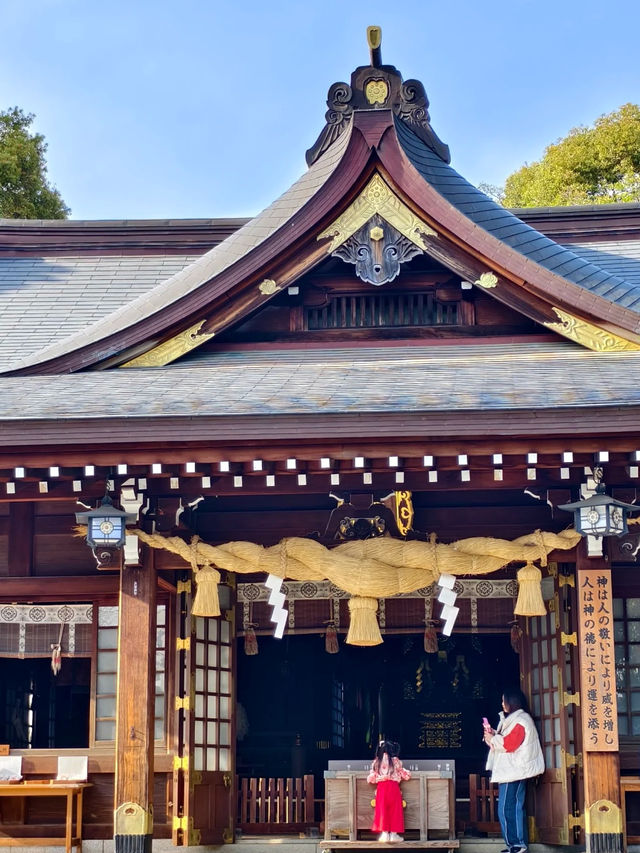Suizenji Jojuen Garden: A Springtime Sakura Delight in Kumamoto