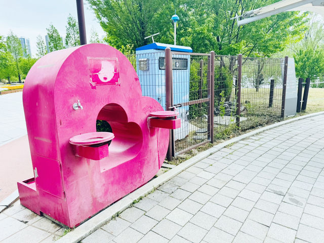 A Plaza for Every Pace