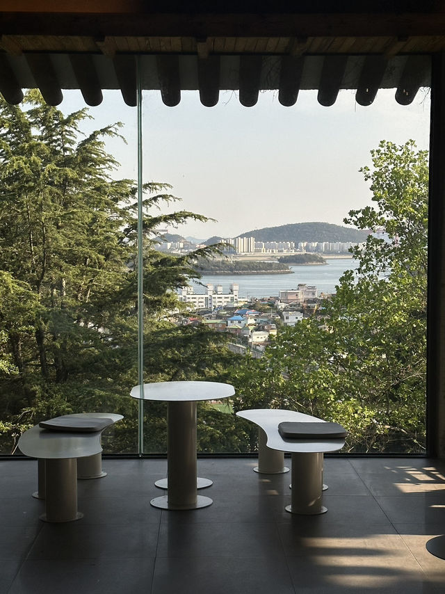 산 중턱에 위치한 등린이들의 휴식처 “유달산장”
