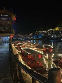 เที่ยวจีน Fenghuang เหมือนหลุดไปในยุทธภพ！