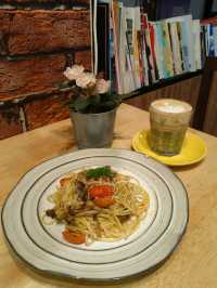 Pasta, Pistachio & Peaceful Corners