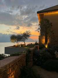 **A Slice of Paradise in Dali: Hushan Yunyin Qungshan Cliff Hotel** 