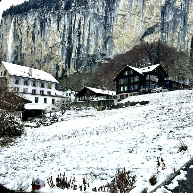 Unforgettable Lauterbrunen White Snow in Lauterbrunnen: A Winter Wonderland