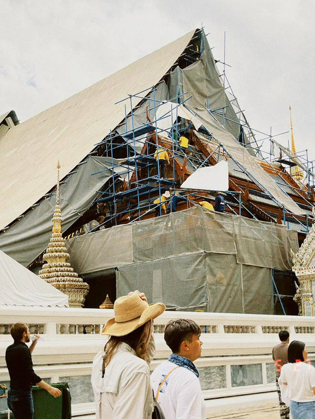 ชมวัดพระแก้วผ่านยามบ่ายกับรูปโทนฟิล์มกัน