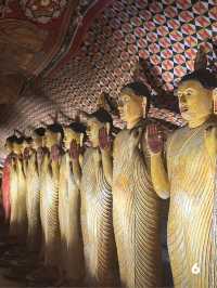🇱🇰 ダンブッラ石窟寺院