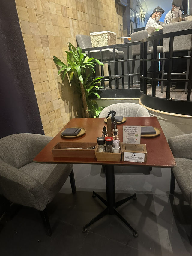 ホーチミン🇻🇳Pizza 4P’s  日本人街近くのピザ中心のレストラン🍴