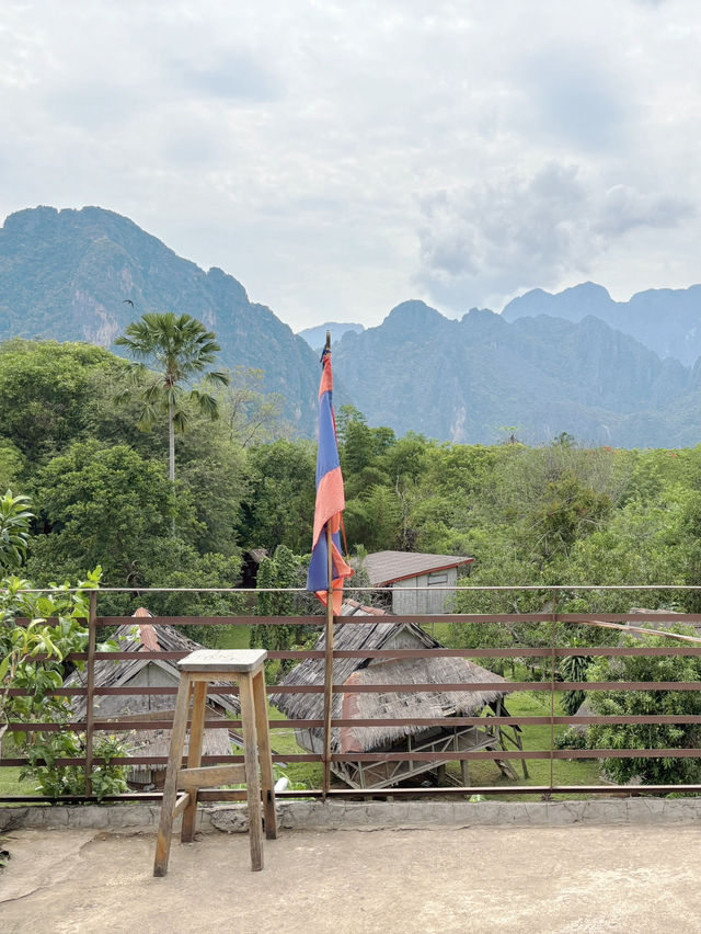 “พูม่าย คาเฟ่” คาเฟ่ที่วิวสวยที่สุดในวังเวียง