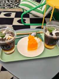 รีวิวร้าน UNE FILLE CAFE สาขา 2 สกลนคร