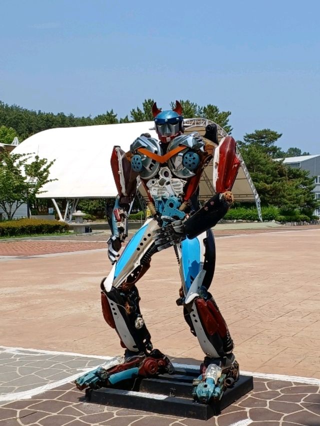 숲과 공룡의 만남, 산책길도 특별하게🐾