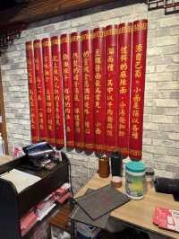 【香港】 藏在中環高樓大廈的重慶風瘋狂小面！