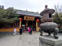 วัดเก่าแก่อายุกว่า 1,700 ปี ในเมืองเซี่ยงไฮ้