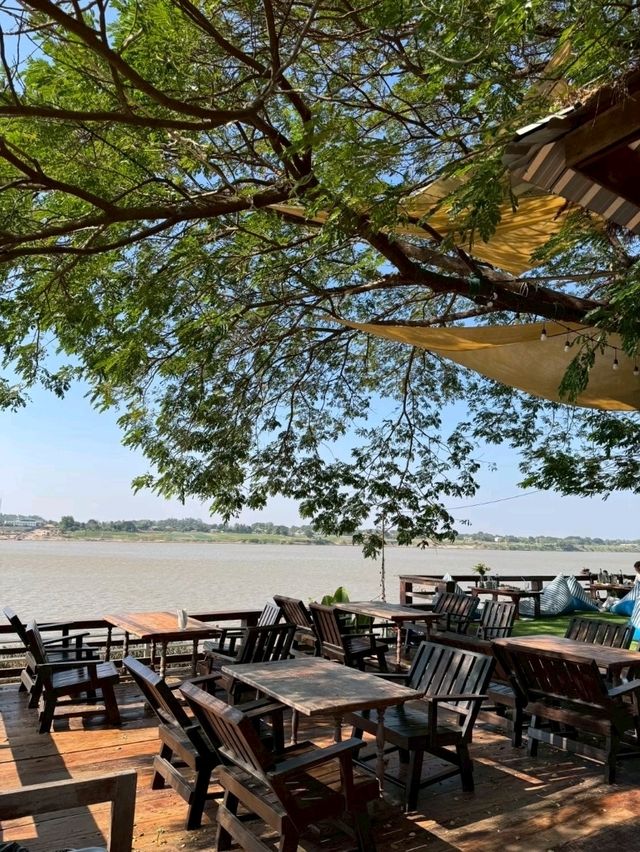 คาเฟ่บรรยากาศดี ริมโขงหนองคาย