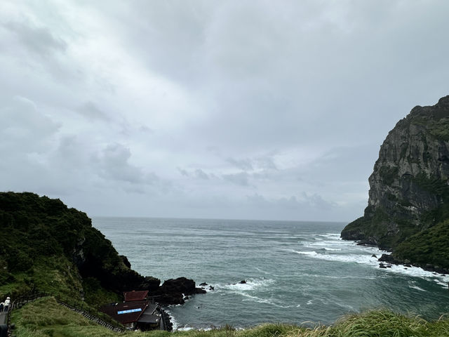 🌄「征服濟州曙光之巔！站上世界遺產的壯闊視角」 