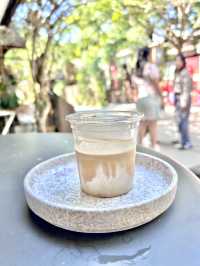 🌳ตลาดฉำฉา – ตลาดนัดสายคราฟต์กลางเชียงใหม่