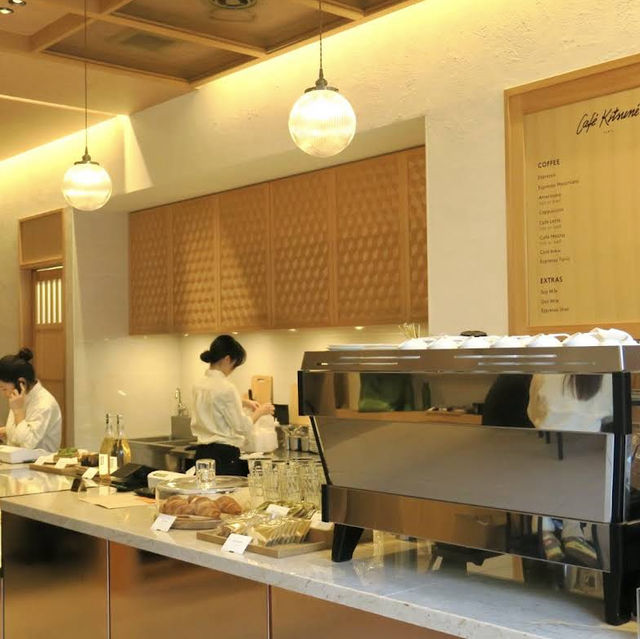【東京/青山🇯🇵】パリ発アパレルブランドカフェ☕️ Café Kitsuné 